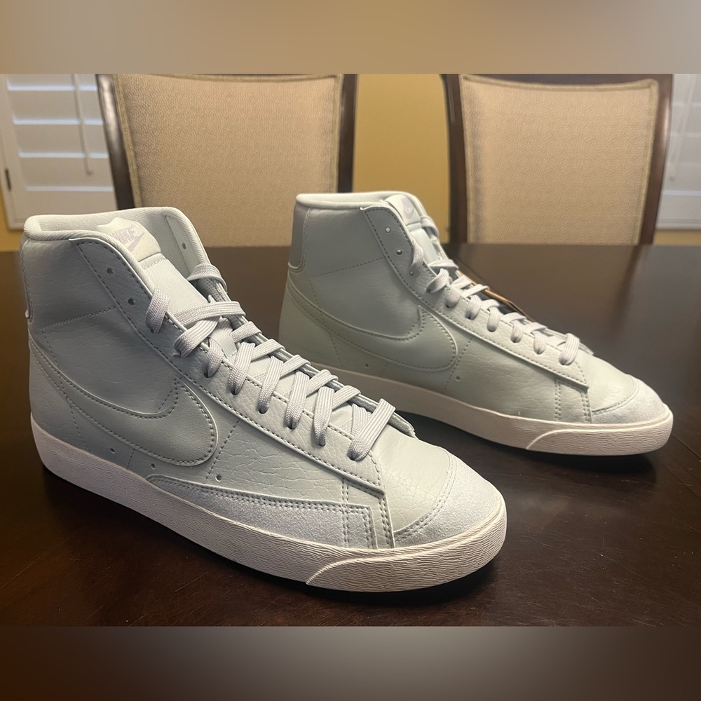 New Nike Blazer Mid 77 Barely Silver Sneaker Shoes